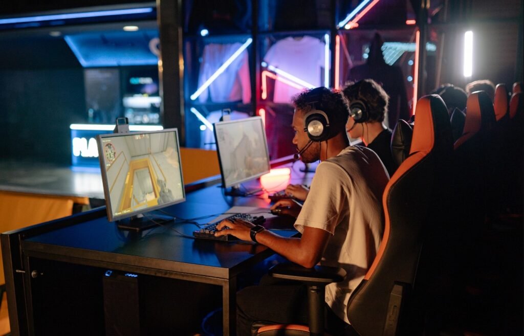 boost FPS PC games Windows settings optimization competitive gaming 2026