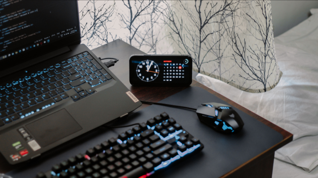 gaming keyboard layout sizes TKL full size 60 percent 2026